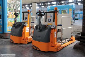 Zwei Hublift in Milano Centrale Zwei Hublifte in Milano Centrale